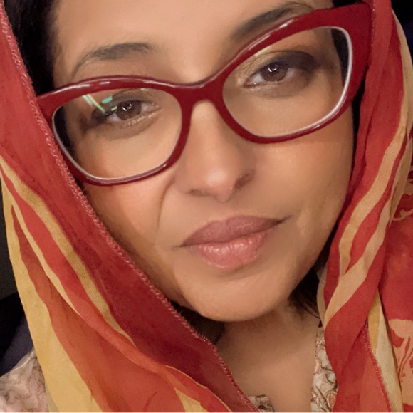 Meet your Posher, Huma - Picture 4 of 4